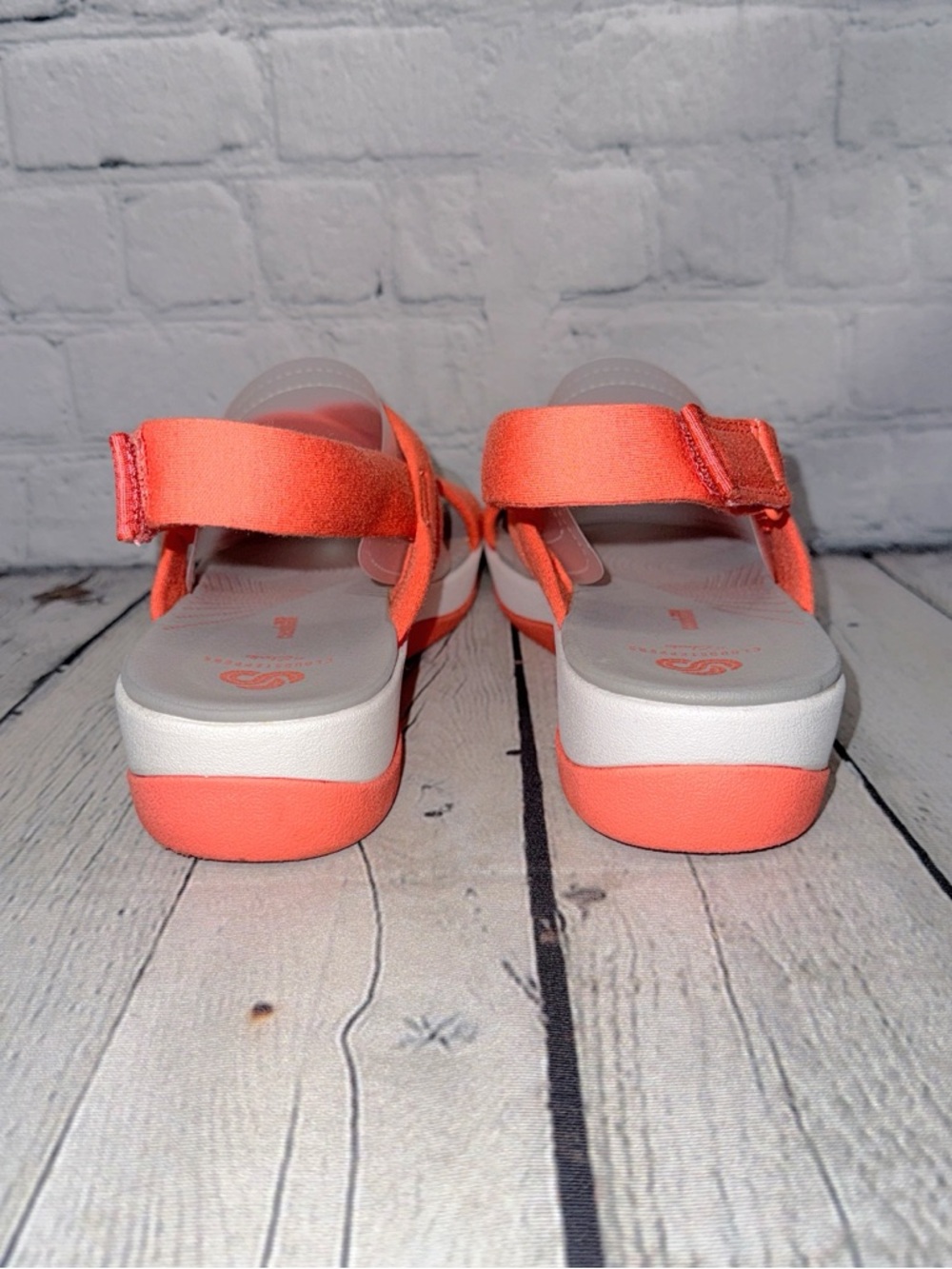 Clark’s Arla Belle Platform Sandals - Picture 8 of 9